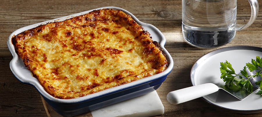 Κανελόνια με Μπεσαμέλ